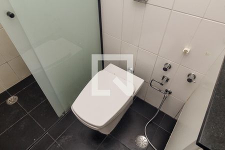 Apartamento à venda com 92m², 2 quartos e 1 vaga Apartamento à venda com 92m², 2 quartos e 1 vagaBanheiro