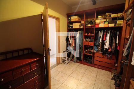 Casa à venda com 400m², 4 quartos e 3 vagasCloset