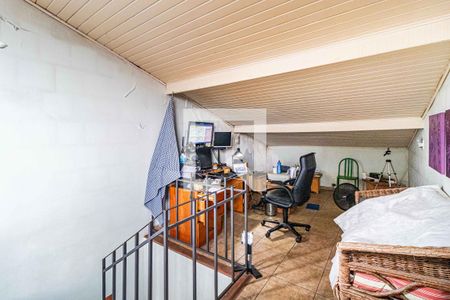 Casa à venda com 184m², 3 quartos e 2 vagas Casa à venda com 184m², 3 quartos e 2 vagasVaranda