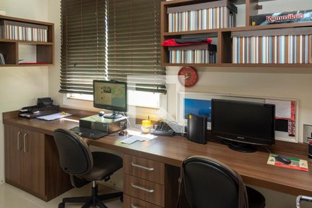 Casa para alugar com 450m², 4 quartos e 4 vagas Casa para alugar com 450m², 4 quartos e 4 vagasEscritório