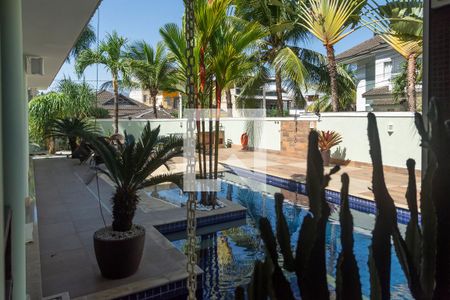 Casa para alugar com 450m², 4 quartos e 4 vagas Casa para alugar com 450m², 4 quartos e 4 vagasPiscina
