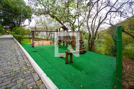 Casa de condomínio à venda com 410m², 7 quartos e 3 vagasÁrea comum - Playground