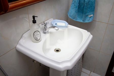 Casa de condomínio à venda com 410m², 7 quartos e 3 vagasBanheiro Social 1