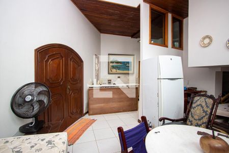 Casa de condomínio à venda com 410m², 7 quartos e 3 vagasSala 2