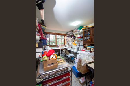 Casa de condomínio à venda com 410m², 7 quartos e 3 vagasEscritório 1