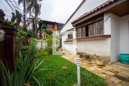 Casa de condomínio à venda com 410m², 7 quartos e 3 vagasQuintal