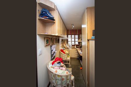 Casa de condomínio à venda com 410m², 7 quartos e 3 vagasEscritório 2