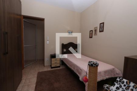 Casa à venda com 325m², 4 quartos e 2 vagasQuarto 4