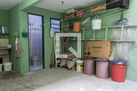 Casa à venda com 214m², 3 quartos e 2 vagas Casa à venda com 214m², 3 quartos e 2 vagasÁrea de Serviço