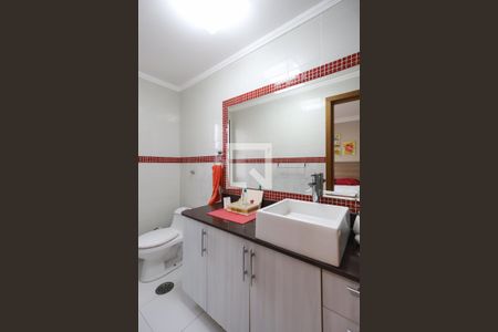 Apartamento à venda com 238m², 4 quartos e 4 vagasBanheiro da Suíte 1