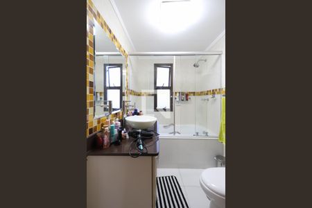 Apartamento à venda com 238m², 4 quartos e 4 vagasBanheiro da Suíte 4