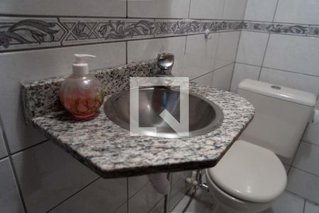 Casa à venda com 175m², 3 quartos e 4 vagasBanheiro 2