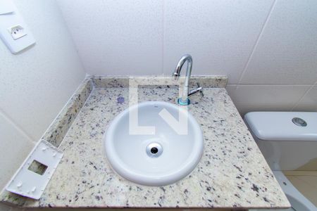Casa de condomínio à venda com 112m², 2 quartos e 2 vagas Casa de condomínio à venda com 112m², 2 quartos e 2 vagasBanheiro da Suíte 1