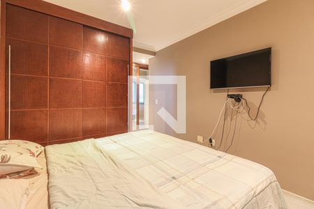 Apartamento à venda com 250m², 3 quartos e 2 vagas Apartamento à venda com 250m², 3 quartos e 2 vagasSuíte 2