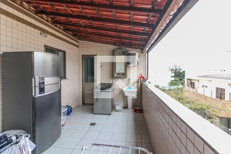 Apartamento à venda com 250m², 3 quartos e 2 vagas Apartamento à venda com 250m², 3 quartos e 2 vagasÁrea de Serviço
