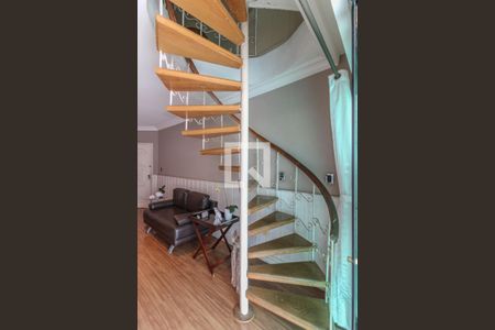 Apartamento à venda com 250m², 3 quartos e 2 vagas Apartamento à venda com 250m², 3 quartos e 2 vagasSala 2