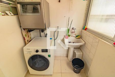 Apartamento à venda com 93m², 3 quartos e 1 vagaÁrea de Serviço