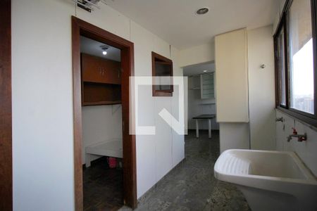 Apartamento para alugar com 250m², 4 quartos e 3 vagasÁrea de Serviço