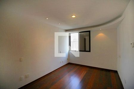 Apartamento para alugar com 250m², 4 quartos e 3 vagasSuite 1