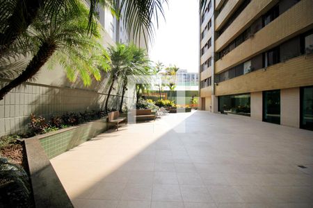 Apartamento para alugar com 250m², 4 quartos e 3 vagasÁrea comum