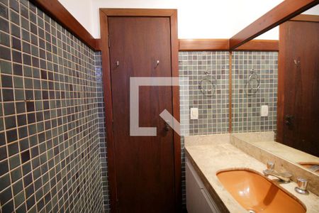 Apartamento para alugar com 250m², 4 quartos e 3 vagasBanheiro