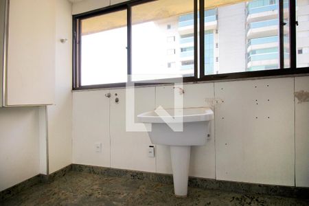 Apartamento para alugar com 250m², 4 quartos e 3 vagasÁrea de Serviço