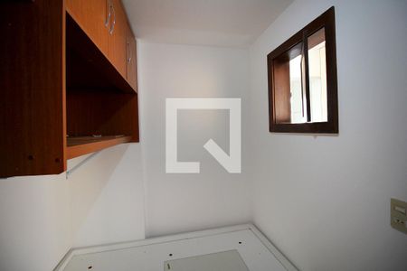 Apartamento para alugar com 250m², 4 quartos e 3 vagasQuarto de Serviço