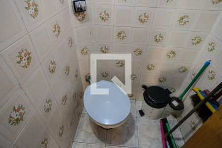 Casa à venda com 481m², 2 quartos e 4 vagasBanheiro 2-Segundo Andar