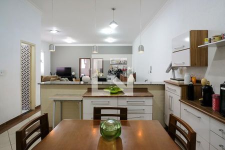 Casa para alugar com 120m², 2 quartos e sem vagaCozinha