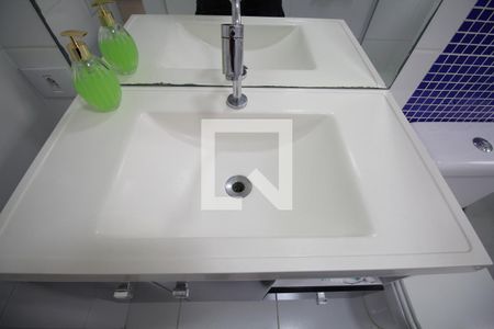 Casa à venda com 330m², 2 quartos e 8 vagasBanheiro da Suite 2