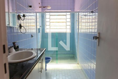 Casa à venda com 206m², 3 quartos e 1 vaga Casa à venda com 206m², 3 quartos e 1 vagaBanheiro Social