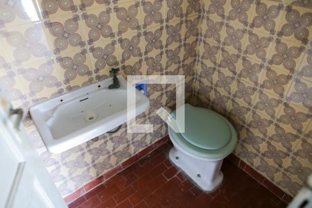 Casa à venda com 206m², 3 quartos e 1 vaga Casa à venda com 206m², 3 quartos e 1 vagaBanheiro da Area de Servico