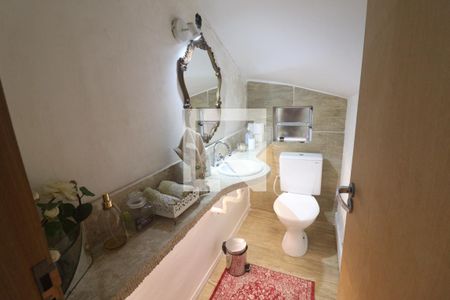 Casa à venda com 150m², 3 quartos e 1 vagaLavabo