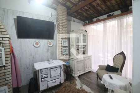 Casa à venda com 150m², 3 quartos e 1 vagaÁrea gourmet