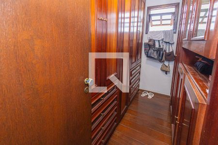Casa à venda com 459m², 4 quartos e 4 vagasCloset