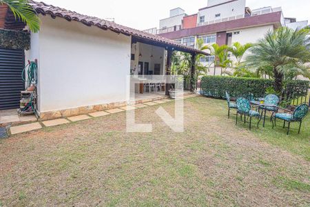Casa à venda com 459m², 4 quartos e 4 vagasJardim