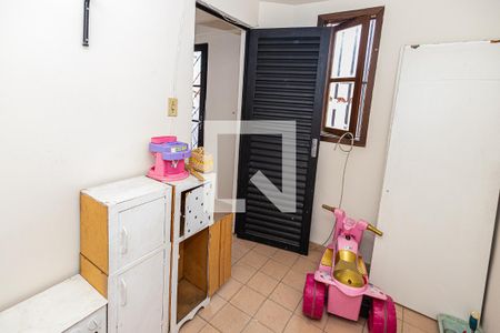 Casa à venda com 459m², 4 quartos e 4 vagasDCE completo