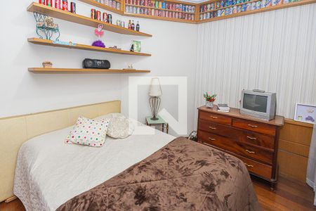 Casa à venda com 459m², 4 quartos e 4 vagasQuarto 4