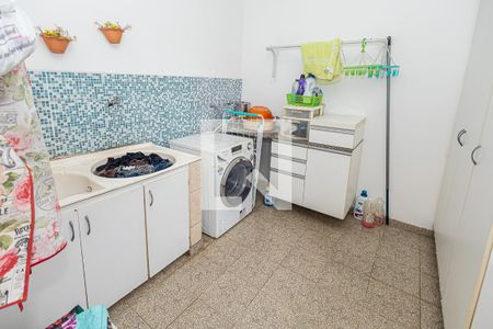 Casa à venda com 459m², 4 quartos e 4 vagasÁrea de serviço