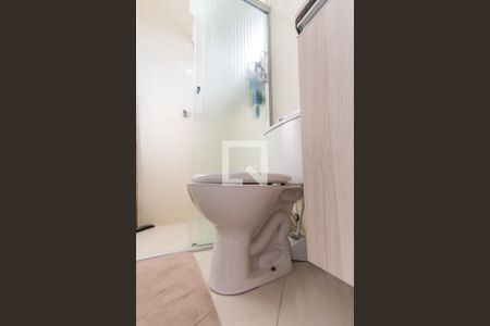 Casa à venda com 72m², 2 quartos e 2 vagas Casa à venda com 72m², 2 quartos e 2 vagasBanheiro da Suíte 1