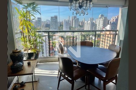 Apartamento à venda com 213m², 3 quartos e 3 vagas