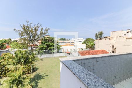 Apartamento à venda com 226m², 3 quartos e 2 vagas Apartamento à venda com 226m², 3 quartos e 2 vagasVaranda fundos