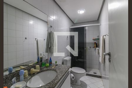 Apartamento à venda com 226m², 3 quartos e 2 vagas Apartamento à venda com 226m², 3 quartos e 2 vagasBanheiro Social