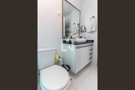 Apartamento à venda com 226m², 3 quartos e 2 vagas Apartamento à venda com 226m², 3 quartos e 2 vagasSuíte 2 - Banheiro