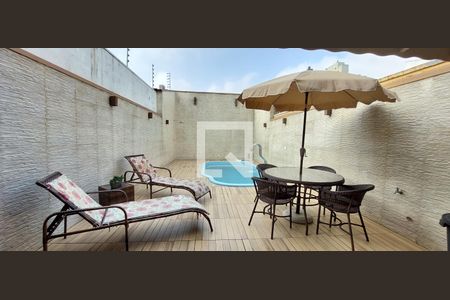 Casa à venda com 298m², 3 quartos e 6 vagas Casa à venda com 298m², 3 quartos e 6 vagasÁrea comum