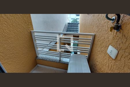 Casa à venda com 298m², 3 quartos e 6 vagas Casa à venda com 298m², 3 quartos e 6 vagasSacada