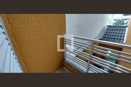 Casa à venda com 298m², 3 quartos e 6 vagas Casa à venda com 298m², 3 quartos e 6 vagasSacada