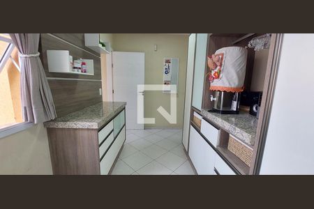 Casa à venda com 298m², 3 quartos e 6 vagas Casa à venda com 298m², 3 quartos e 6 vagasCozinha