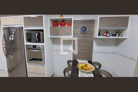 Casa à venda com 298m², 3 quartos e 6 vagas Casa à venda com 298m², 3 quartos e 6 vagasCozinha