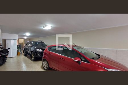 Casa à venda com 298m², 3 quartos e 6 vagas Casa à venda com 298m², 3 quartos e 6 vagasÁrea comum